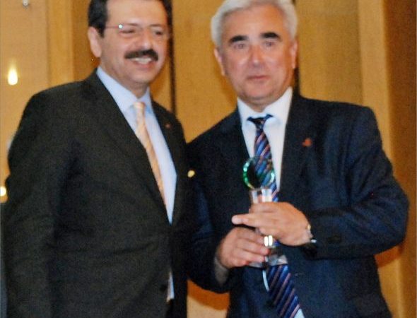 Hakan Plastik, "2011 Yılı En Fazla Yatırım Yapan Firma" Ödülünü Aldı