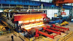 Tata Steel, daha büyük ve koruyucusuz olan Kanada firmasına göz koydu