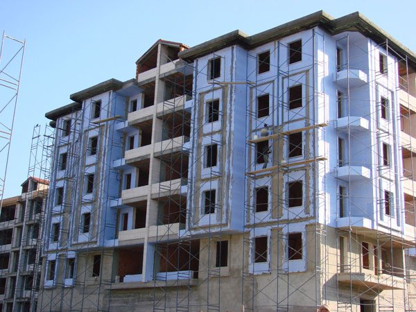 Enerji ve Tabii Kaynaklar Bakanlığı’nın bütçesinin 22,5 katı enerjiyi israf ediyoruz