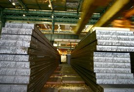 Baosteel de, artan üretim kısma trendine katıldı
