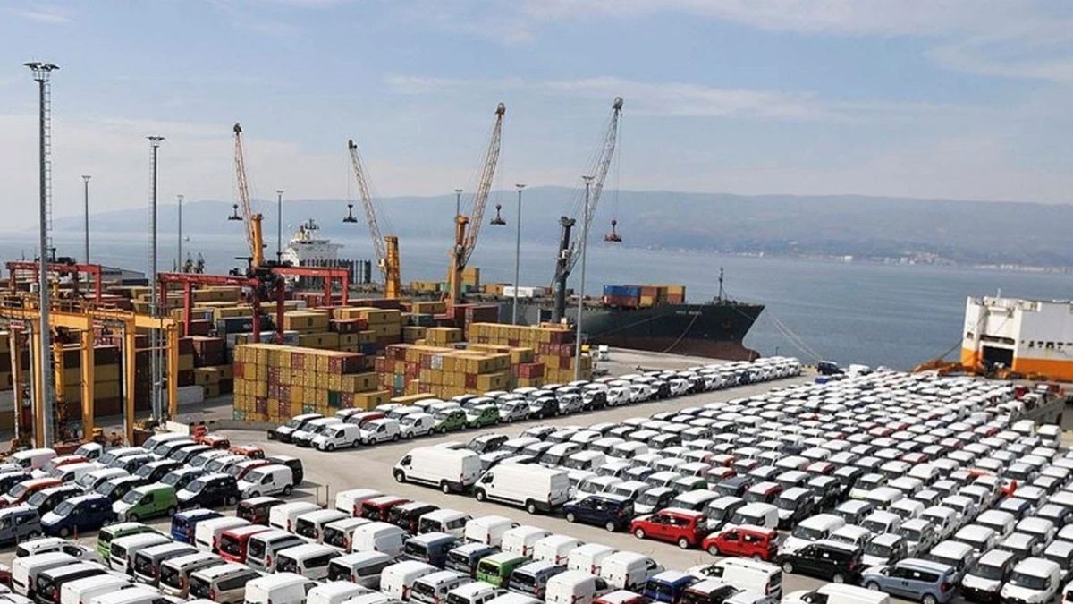 Otomotivde üretim frene bastı: İhracat 27,2 milyar dolara ulaştı